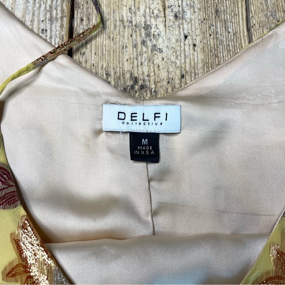 Delfi Collective Silk Shimmer Floral Drop Waist Midi Dress Yellow Medium - Picture 10 of 11